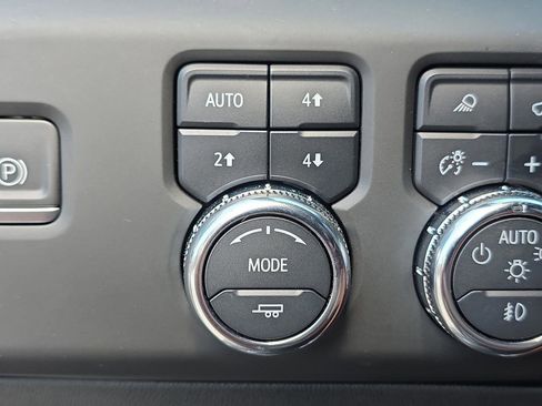 Used 2024 GMC Sierra 1500 Denali Ultimate AWD/4WD image 28