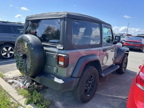 Used 2022 Jeep Wrangler Sport AWD/4WD image 3