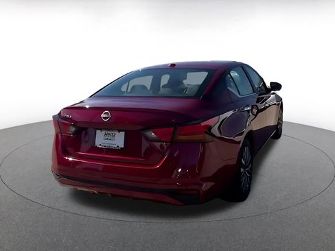 Used 2025 Nissan Altima 2.5 SV image 15