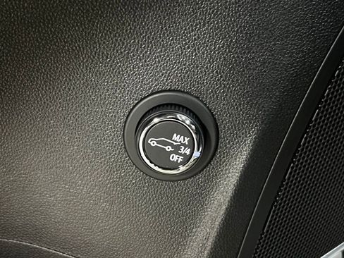 New 2026 Buick Envision Avenir image 16