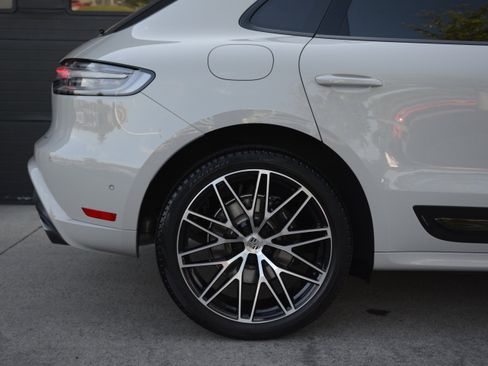 Certified 2026 Porsche Macan Turbo AWD/4WD image 39