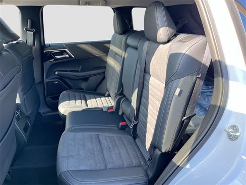 New 2026 Mitsubishi Outlander Trail Edition image 25