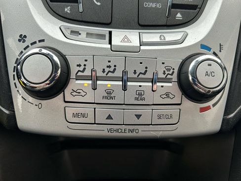 Used 2015 Chevrolet Equinox LT w/ Driver Convenience Package image 25