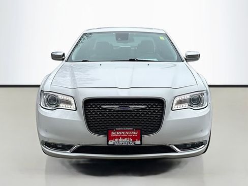 Used 2018 Chrysler 300 Limited w/ Safetytec Plus Group image 4