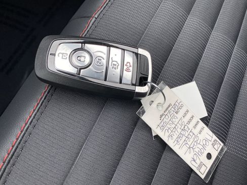 New 2026 Ford Explorer ST-Line w/ ST-Line Street Pack image 37