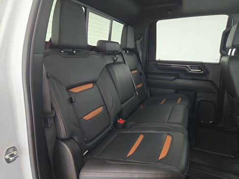 Used 2024 GMC Sierra 2500 AT4 w/ AT4 Premium Plus Package AWD/4WD image 33