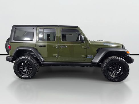 Used 2023 Jeep Wrangler Unlimited w/ 8.4" Radio Group AWD/4WD image 7