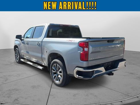 Used 2023 Chevrolet Silverado 1500 LT AWD/4WD image 7