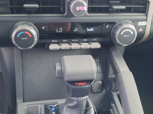 New 2026 Toyota Tacoma TRD Off-Road AWD/4WD image 15