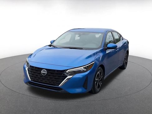Used 2025 Nissan Sentra SV image 4