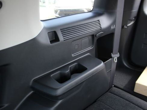 New 2026 Hyundai Santa Fe SE image 28