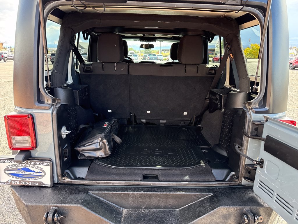 Used 2015 Jeep Wrangler Unlimited Sport w/ Quick Order Package 23S AWD/4WD image 25