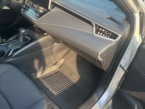 Used 2024 Toyota Corolla SE w/ SE Package FWD image 12