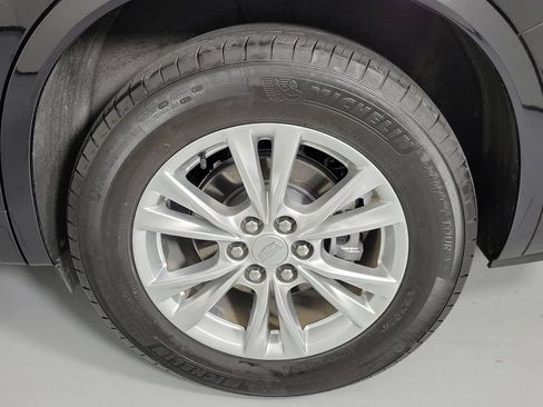 Used 2024 Cadillac XT6 Luxury FWD image 10