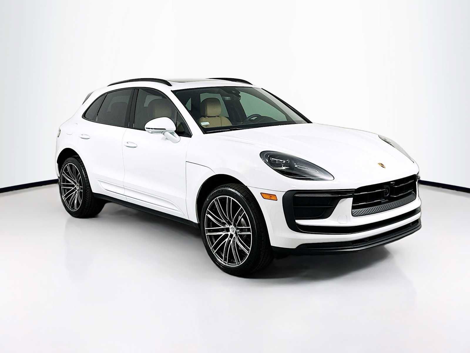 Used 2026 Porsche Macan AWD/4WD image 7