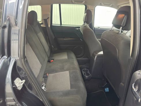 Used 2015 Jeep Compass Sport image 10