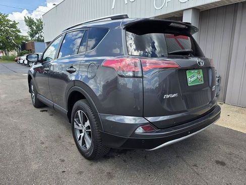 Used 2016 Toyota RAV4 XLE w/ Convenience Package AWD/4WD image 5