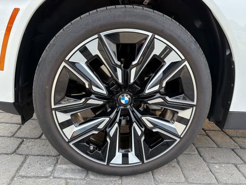 Certified 2025 BMW X3 xDrive30i w/ Premium Package image 12