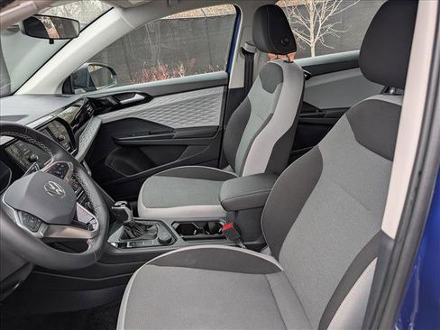 Used 2024 Volkswagen Taos S image 25