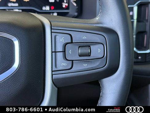 Used 2023 GMC Yukon Denali AWD/4WD image 32