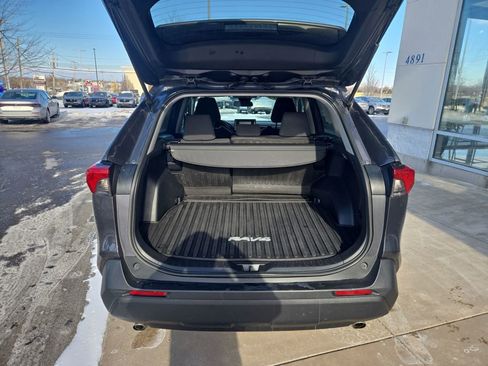 Used 2020 Toyota RAV4 LE image 21