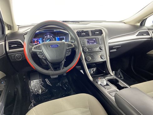 Used 2018 Ford Fusion S image 33