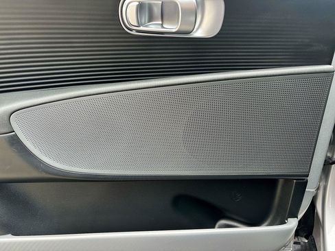 Used 2024 Hyundai Ioniq 6 SE RWD image 19