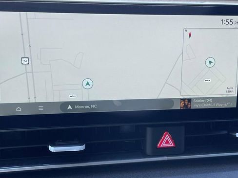 New 2026 Kia Carnival EX FWD image 36