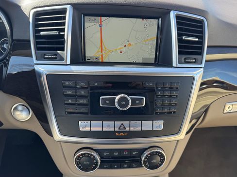 Used 2015 Mercedes-Benz ML 350 ML 350 4MATIC AWD 4dr SUV w/ Premium 1 Package image 14