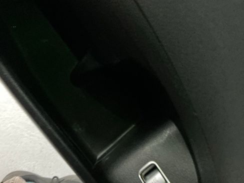 Used 2020 Mercedes-Benz GLE 350 image 32