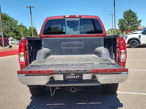 Used 2015 Nissan Frontier SV AWD/4WD image 10