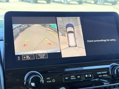 Used 2024 INFINITI QX80 Luxe image 11