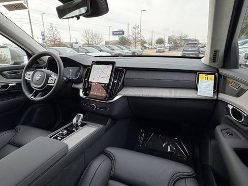 New 2026 Volvo XC90 B6 Ultra w/ Lounge Package image 11