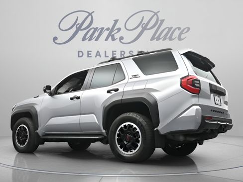 Used 2025 Toyota 4Runner TRD Off-Road Premium w/ Tow Technology Package AWD/4WD image 10