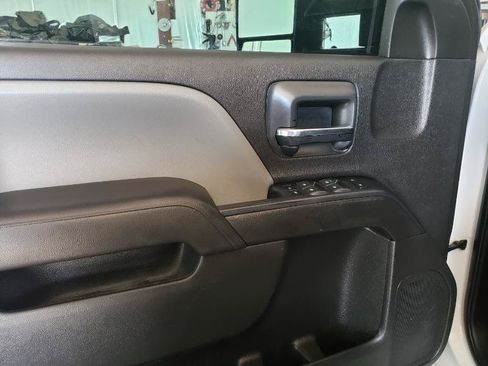 Used 2019 Chevrolet Silverado 2500 W/T AWD/4WD image 24