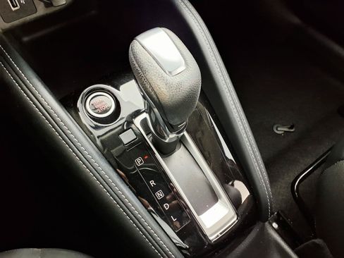 Used 2019 Nissan Kicks SR w/ SR Premium Package FWD image 21