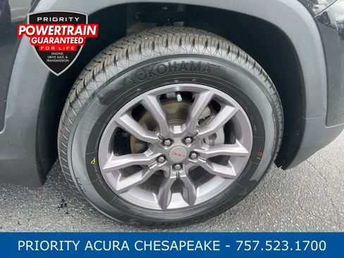 Used 2023 GMC Terrain SLT AWD/4WD image 25