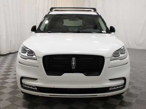 Used 2023 Lincoln Aviator Reserve w/ Equipment Group 201A AWD/4WD image 41