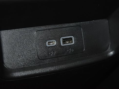 Used 2024 Cadillac XT4 Premium Luxury image 24