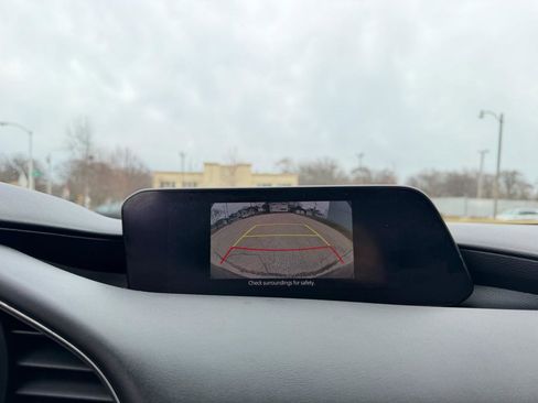 Used 2019 MAZDA MAZDA3 Hatchback w/ Premium Package image 12