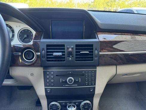 Used 2012 Mercedes-Benz GLK 350 4MATIC image 33