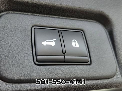 Used 2025 Nissan Rogue SV AWD/4WD image 15