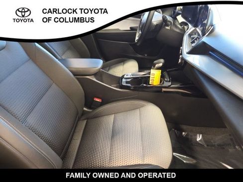 Used 2024 Chevrolet Trax LT w/ LT Convenience Package FWD image 19