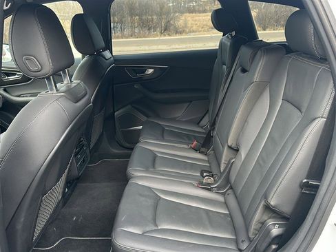 Used 2025 Audi Q7 3.0T Premium Plus image 4