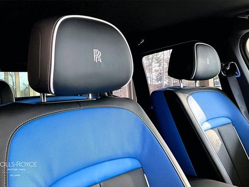 New 2026 Rolls-Royce Cullinan Black Badge image 16