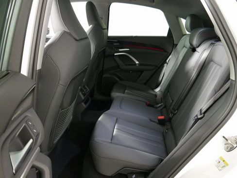 New 2025 Audi Q5 Premium Plus image 30