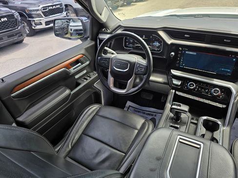 Used 2022 GMC Sierra 1500 Denali AWD/4WD image 42