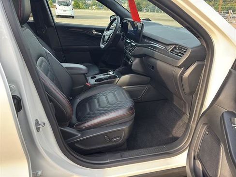 Certified 2023 Ford Escape ST-Line Elite w/ Premium Technology Package image 20