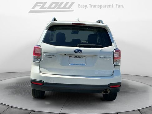 Used 2017 Subaru Forester 2.5i Limited AWD/4WD image 8