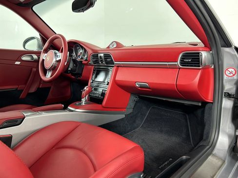 Used 2010 Porsche 911 Turbo AWD/4WD image 22